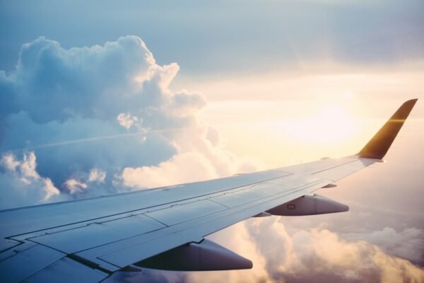 Geneva to Milan Taxi — Private Italy Transfer
